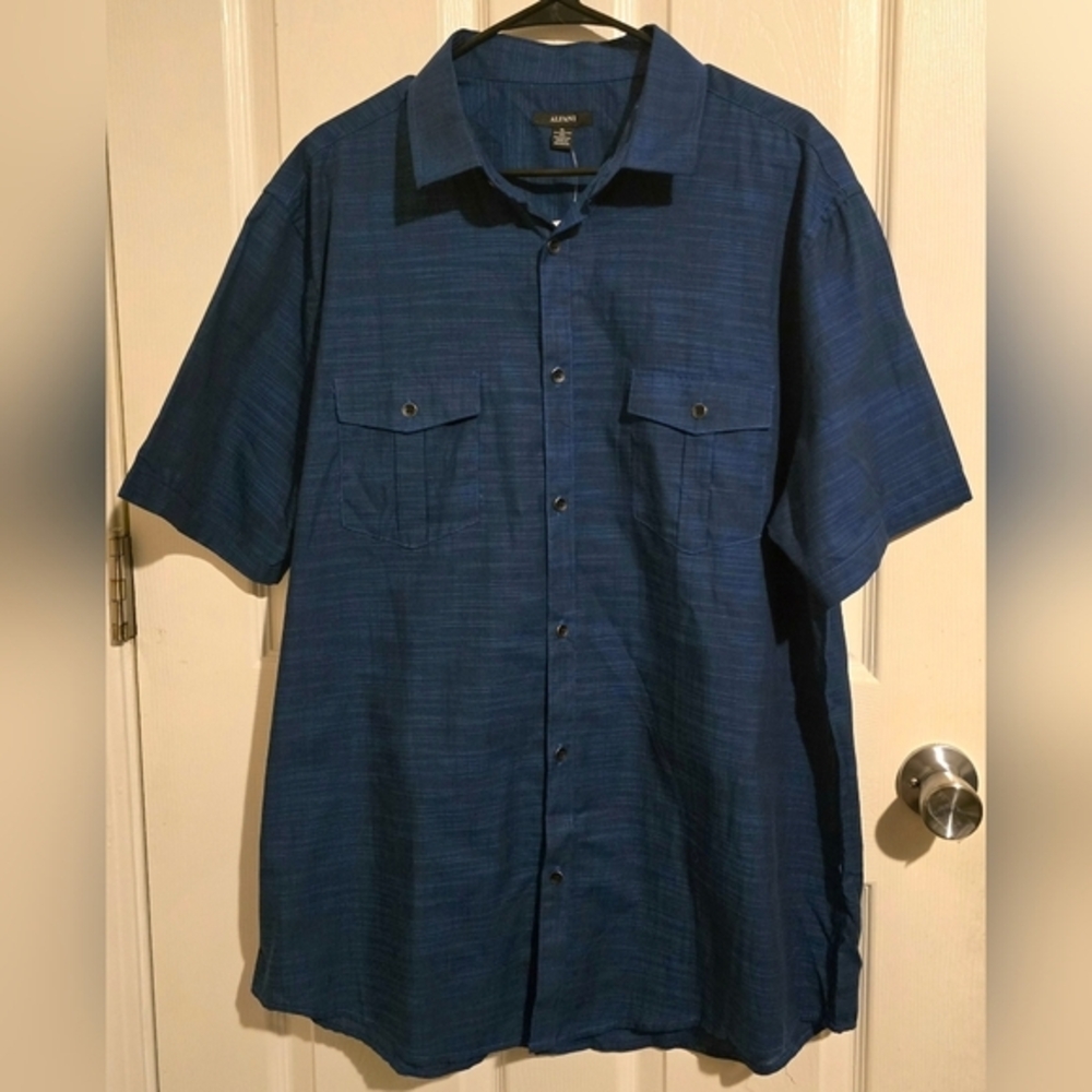 NEW! Men’s Alfani Short Sleeve Button-Down in Navy Blue, Size XL